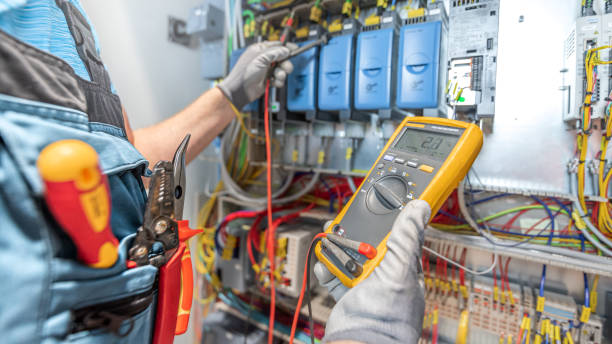 Best Electrical Troubleshooting Services  in Lakewood, CA